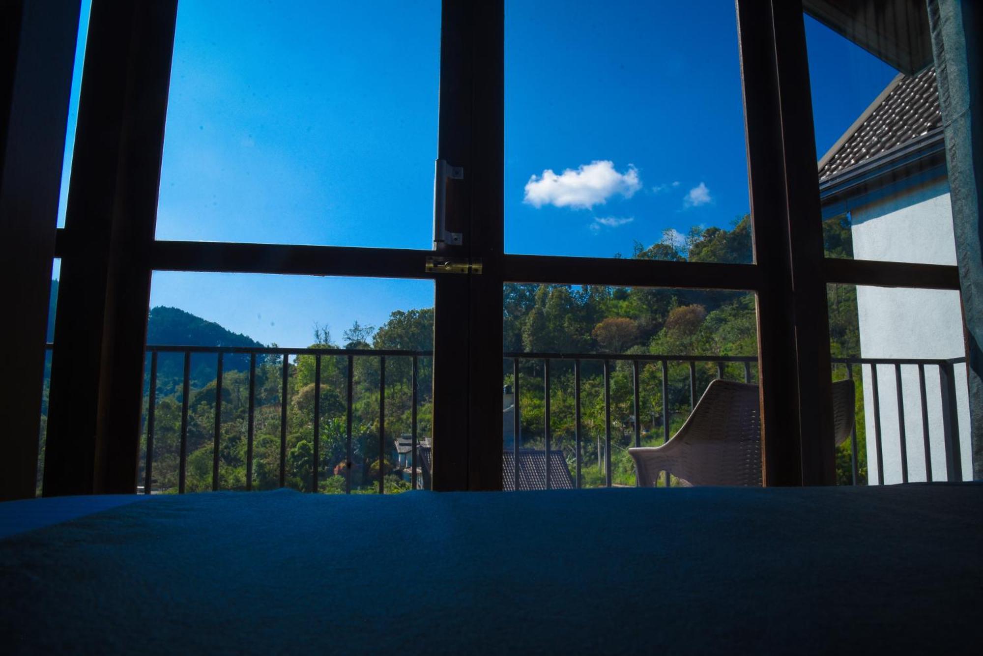 Ever Breeze Ella Hotel Esterno foto