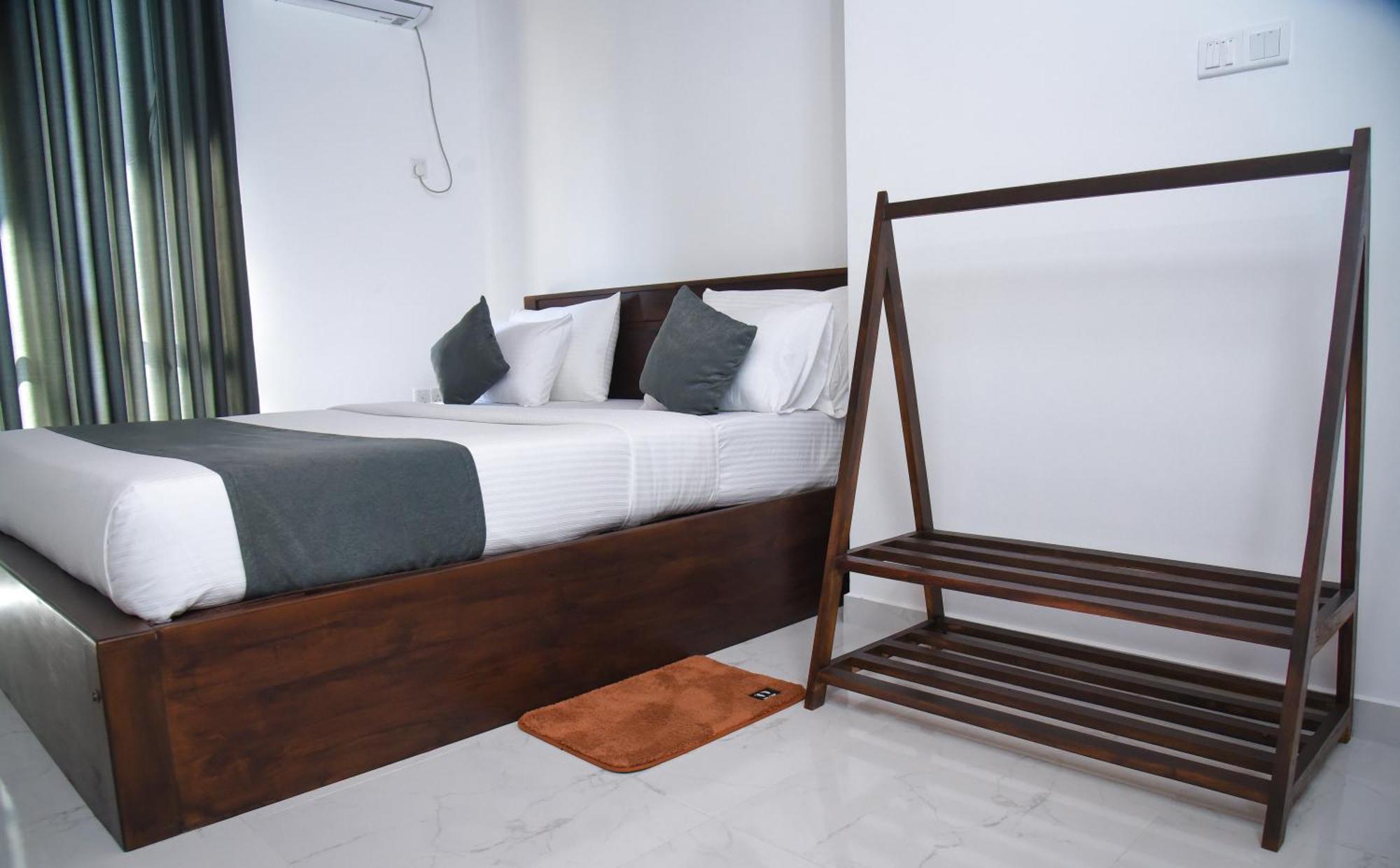 Ever Breeze Ella Hotel Esterno foto