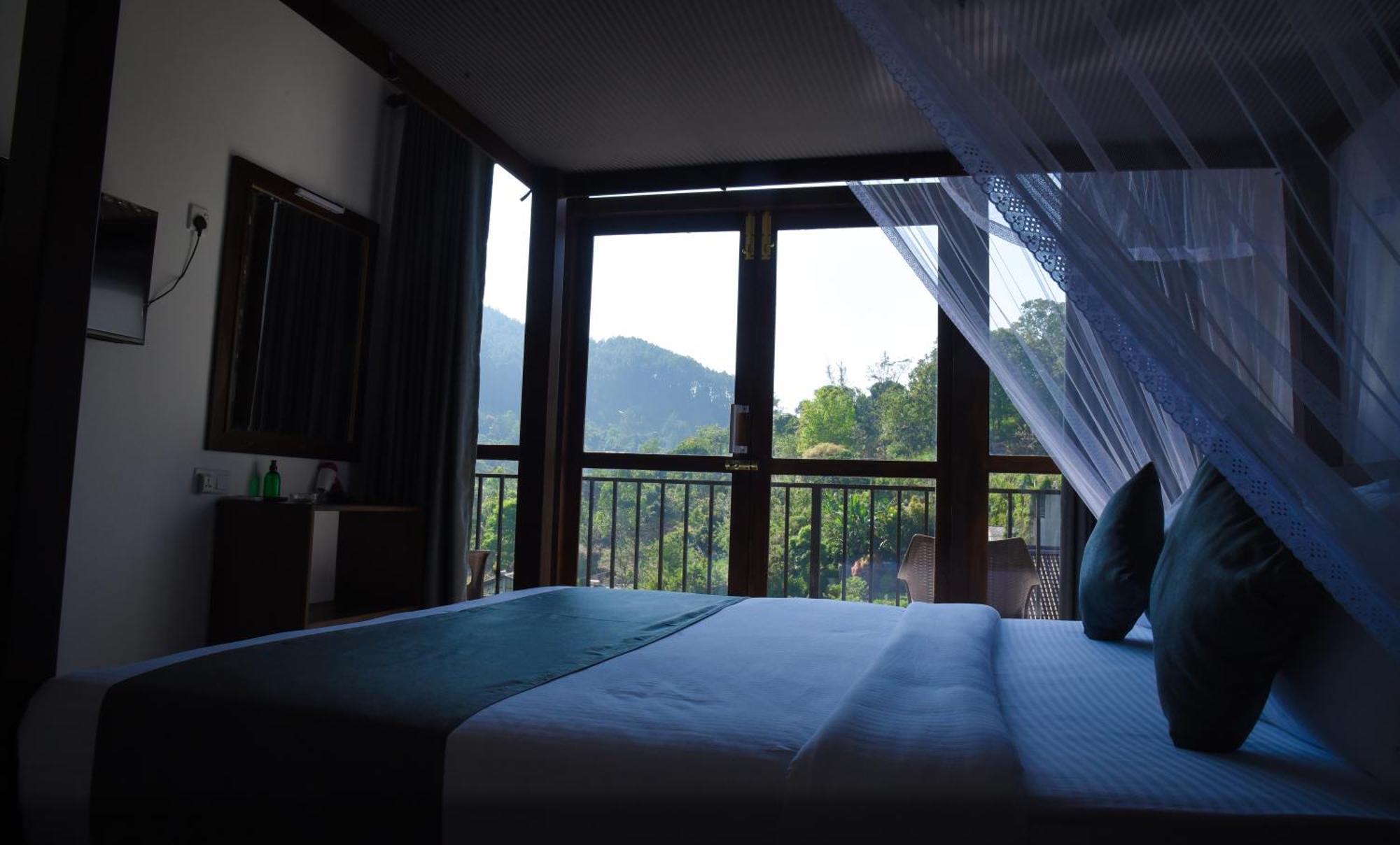Ever Breeze Ella Hotel Esterno foto