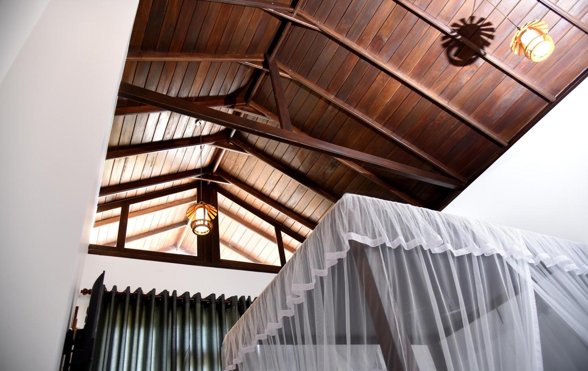 Ever Breeze Ella Hotel Esterno foto